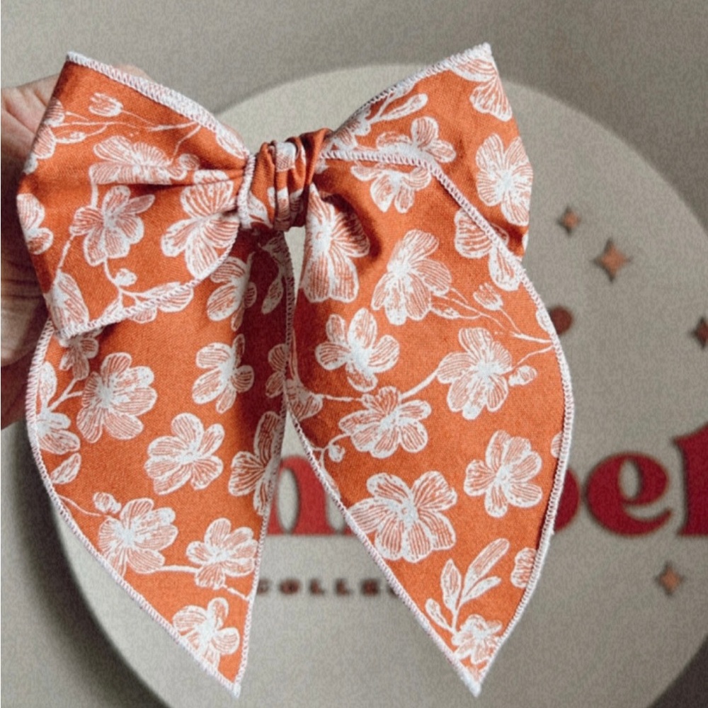 spice floral fable bow